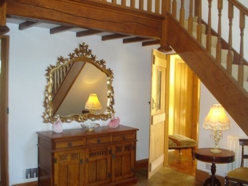 クルー Corner Farm Bed & Breakfast エクステリア 写真
